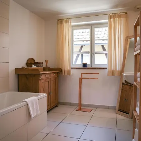 Le Hameau D'eguisheim - D'hotes & 3* Eguisheim