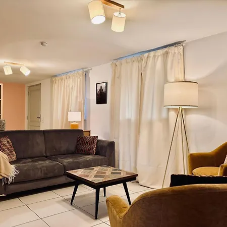 فندق مبيت وإفطار Hameau D'eguisheim 3*