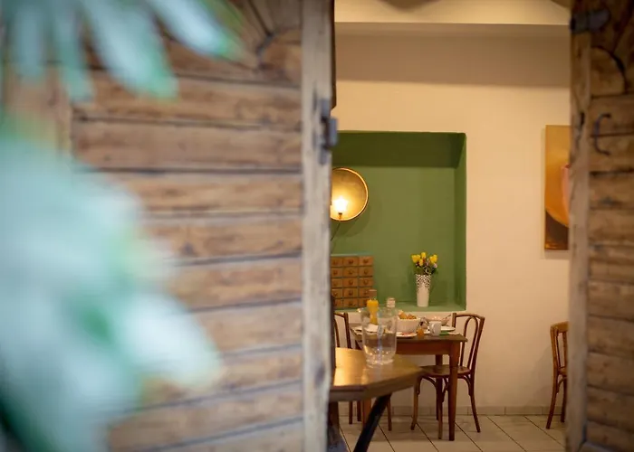 Hameau D'eguisheim 3* إِجويشا